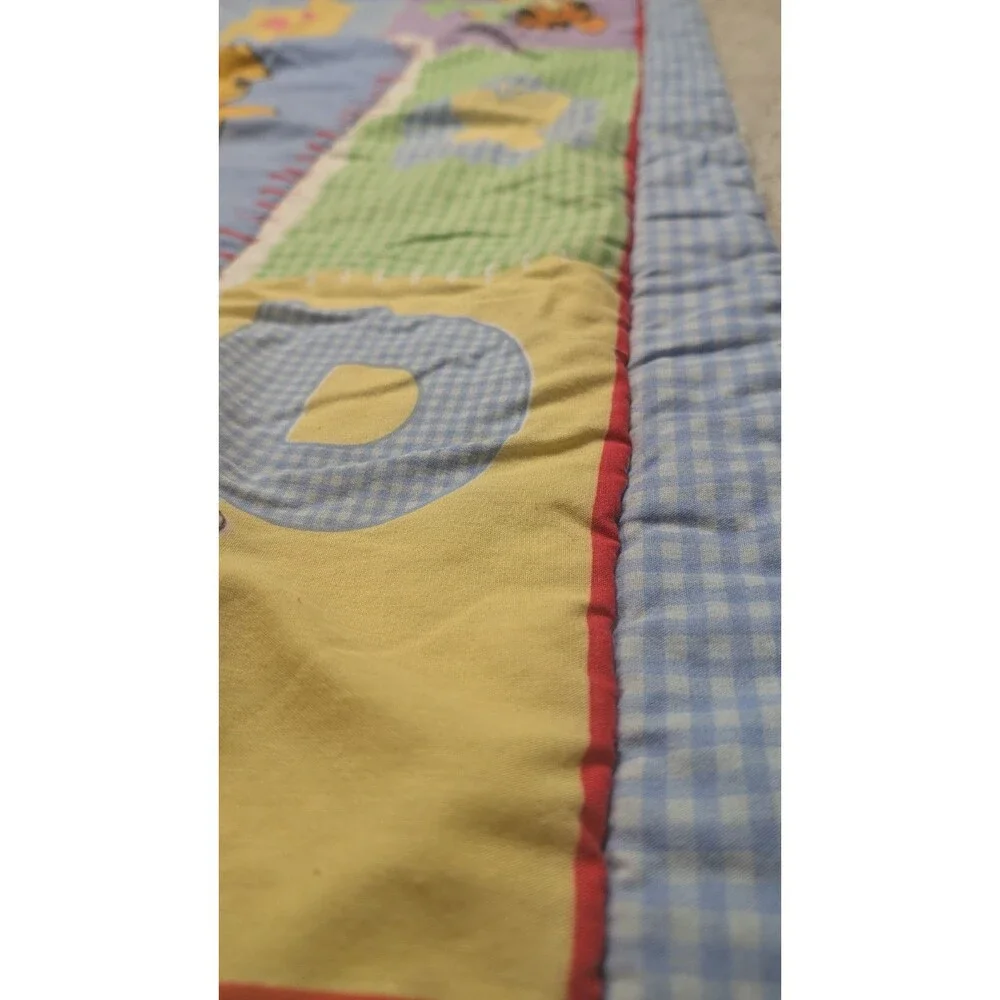 Winnie The Pooh Letters Tigger Piglet Eeyore Gingham Crib Comforter Blanket READ